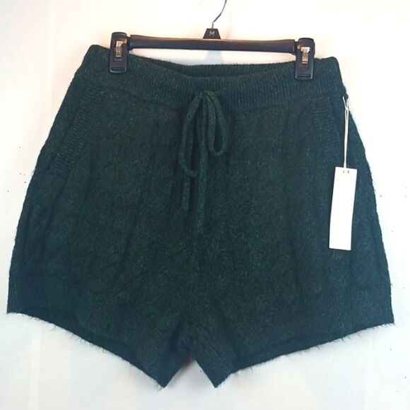 EVERY hunter green  High waisted knit sweater shorts (M) - Picture 2 of 8